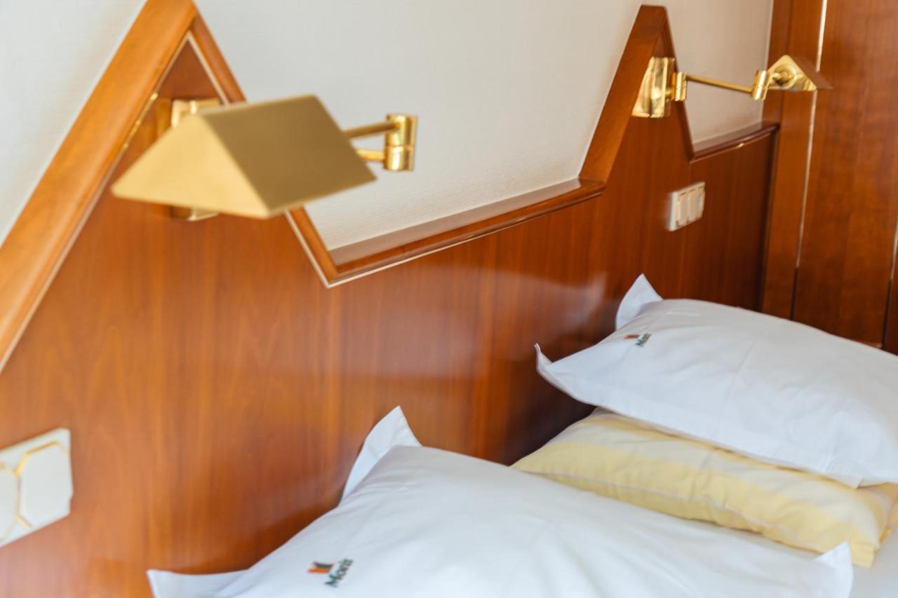 Hotel-Restaurant Moris Walferdange Екстериор снимка